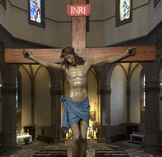 Crucifix of the main altar of the Florence Cathedral, work by Benedetto da Maiano (around 1495).